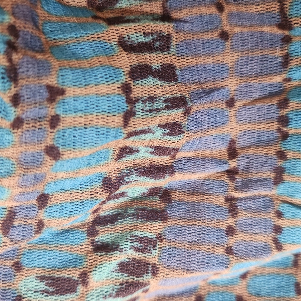 Top - Picture 3 of 4